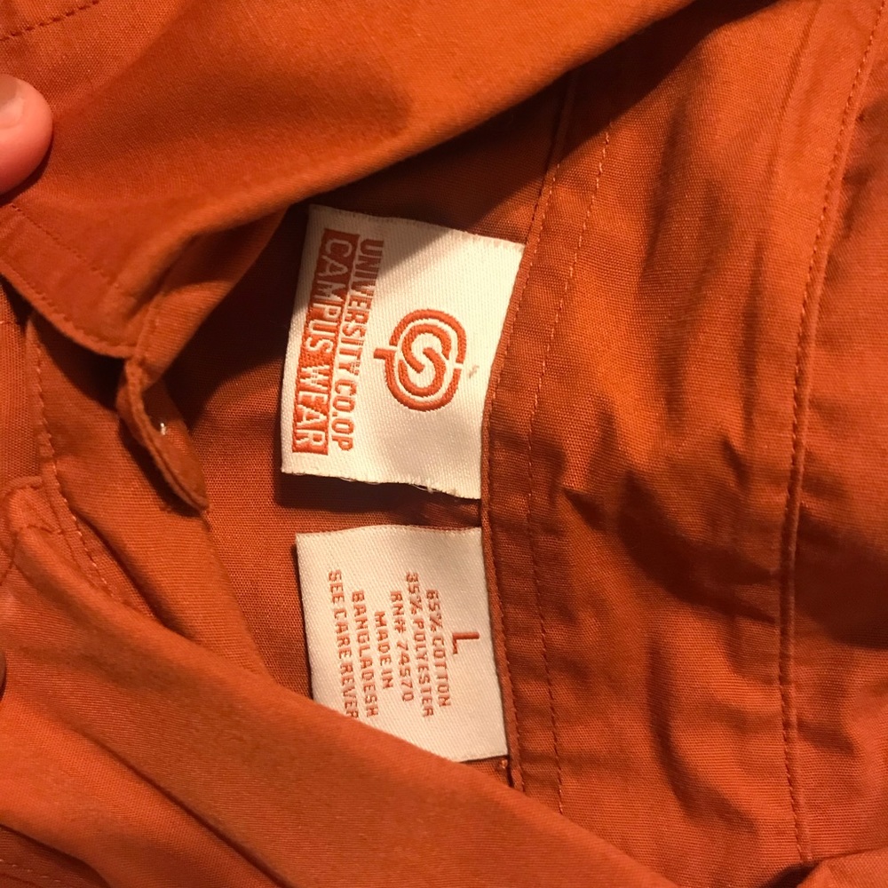 Men’s UT button down - Picture 2 of 2